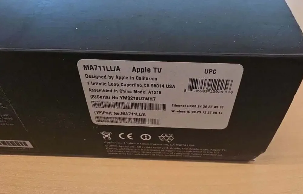 Apple TV (1st Generation) 40GB Media Streamer Model A1218